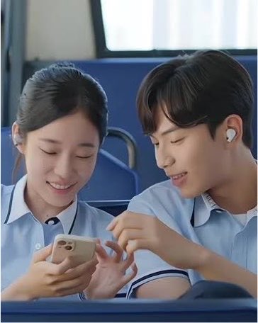 meow_meow14's tweet photo. Former #CrashCourseInRomance co-stars #LeeChaemin and #RohYoonseo are officially reuniting as the leads of the webtoon-based drama #MyReasonToDie.
Imagine loving someone so deeply that you return from death nine times just to save them. The fantasy youth romance follows Nam Ji O, a high school student striving to make the national Taekwondo team, and the mysterious Cha Gyeol, whose fate has been intertwined with hers for over a century. As buried truths resurface, the two find themselves caught in a heartbreaking love story shaped by sacrifice, destiny, and repeated second chances.
The drama will be co-directed by the director of #TheEastPalace and written by the writer of #LoveIsForSuckers.