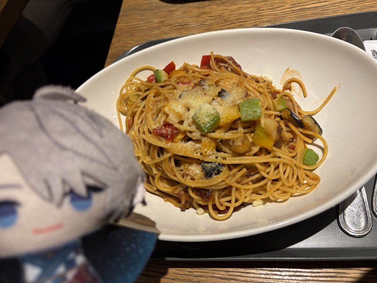 mogmog_nekochan's tweet photo. 今日の参戦服、自分でおおまかにだけデザインして細部のデザインとお裁縫をお友達が作ってくれたんだけどほんまに可愛く仕上げてくれて神…❕😭🩵ありがとう〜❣️ https://t.co/7Irbp7W05N