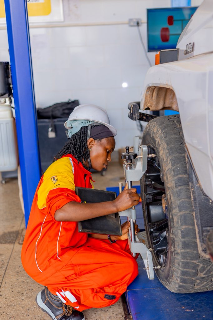smartgirlsug's tweet photo. Breaking barriers. Building dreams. 

Meet Natumbwe Joyce, one of our Automotive Mechanics graduates from the 2025 cohort.

Joining us from Masaka, Joyce pursued a field many told her was not for women. After completing her training and internship at @Shell_Uganda in Kitetika , her dedication and excellence earned her a full opportunity to continue working with the team.

We celebrate you, Joyce. Your story is proof that when young women are given access to quality skills training, there is absolutely no ceiling. 

Keep inspiring. Keep building. 
#SmartGirlsUg #GirlsWithTools