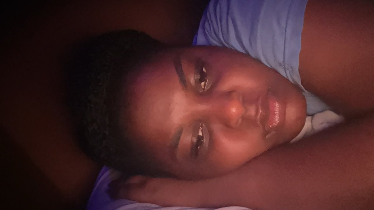 twotweetsdaily's tweet photo. It's my birthday guys, say a prayer for me if this crosses your TL. I hope this time next year I'm out of this country and I hope someone will be nice enough to send me a good phone as a birthday gift today, Amen
It's a blessed Wednesday already. https://t.co/aqveHy0R5j