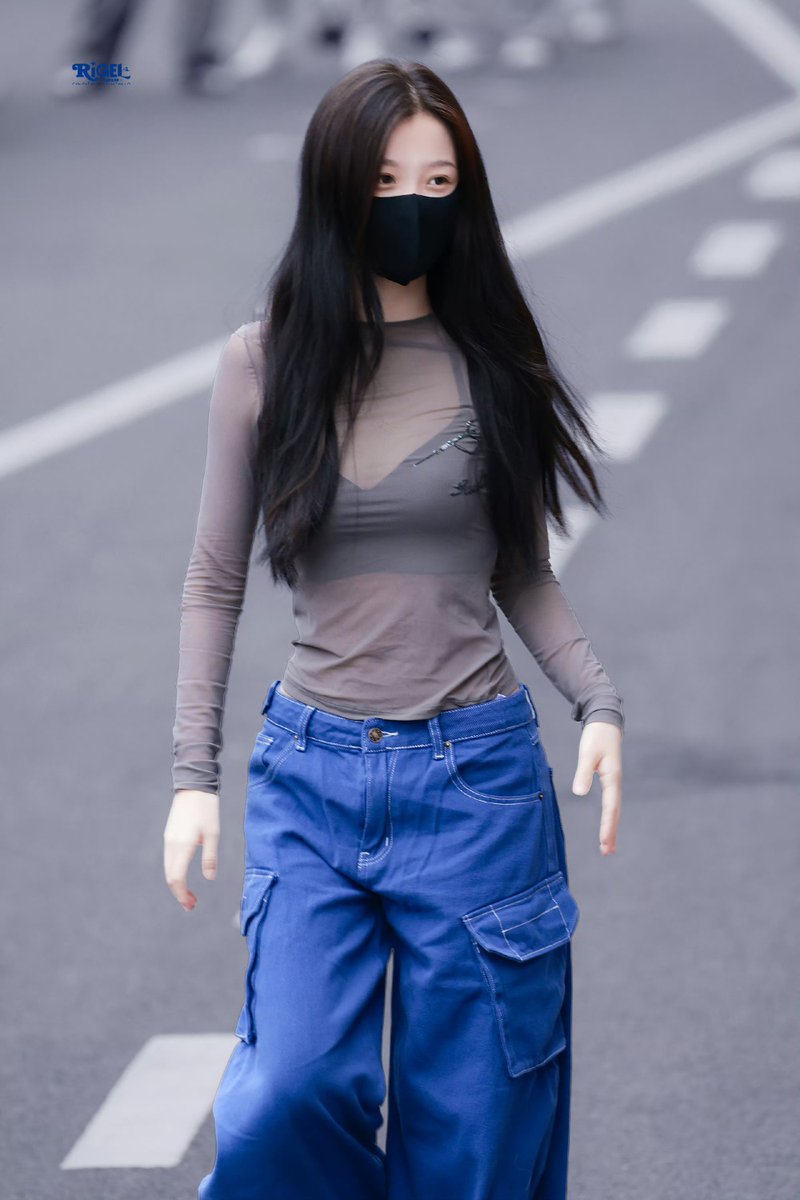 oftennonplussed's tweet photo. [2026.07.29]

Day 26 of Hengdian catwalk

#YuShuxin #虞书欣 #EstherYu

cr: GJ504B &amp; Rigel🧣

#NianXiangSi #LovelnTheShell #ChangShengGu https://t.co/9d4kyEbpUK