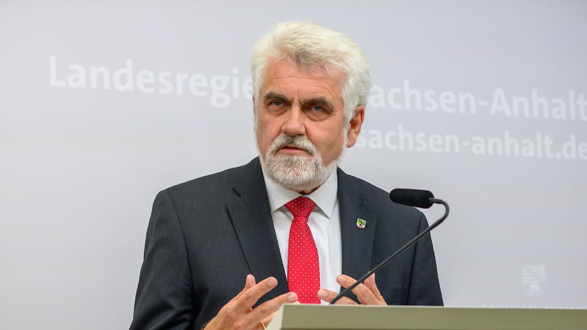 welt's tweet photo. Jetzt bringt auch die SPD die Drei-Prozent-Hürde ins Spiel https://t.co/AJarEqYb7I https://t.co/je5whaDg9r