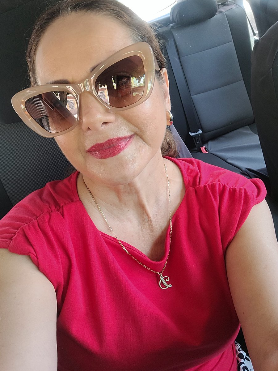 alicia52_dora's tweet photo. 🚘😎 https://t.co/G5WozjDdaU