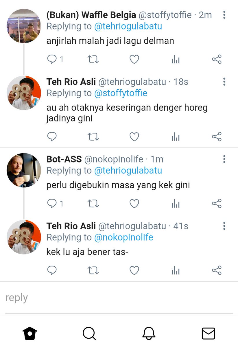 haryantokyo88's tweet photo. #gutiyanto + slight #valrio + slight #stoffrio (yay debut juga di tulisan gue ship2) one tweet | sambing lagu https://t.co/ICptABvuQy