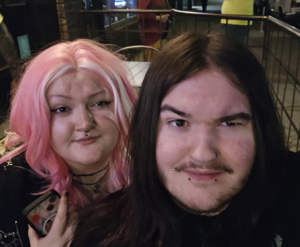 DogmaObsec's tweet photo. You shan’t forget the person behind all the cool lesbian art you don’t care about is hot as fuck !!!! I love to post cute pics of me :3 https://t.co/YOmpXezdNZ