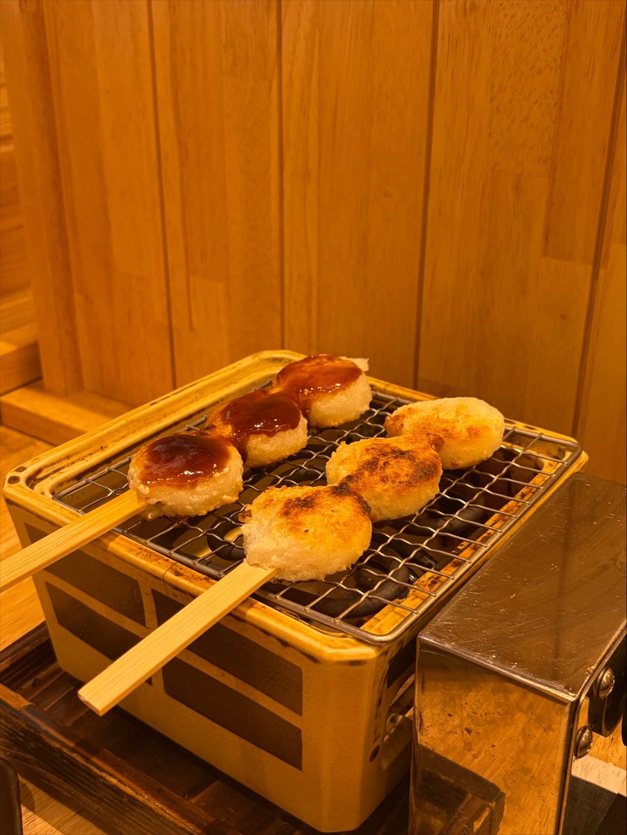 kanicrab_'s tweet photo. 思いつきで一人でクラシックを聴きに行けるし おかげ庵で五平餅を焼くことだってできる 私は自由、どこへだって行ける https://t.co/WTpPr7LArI