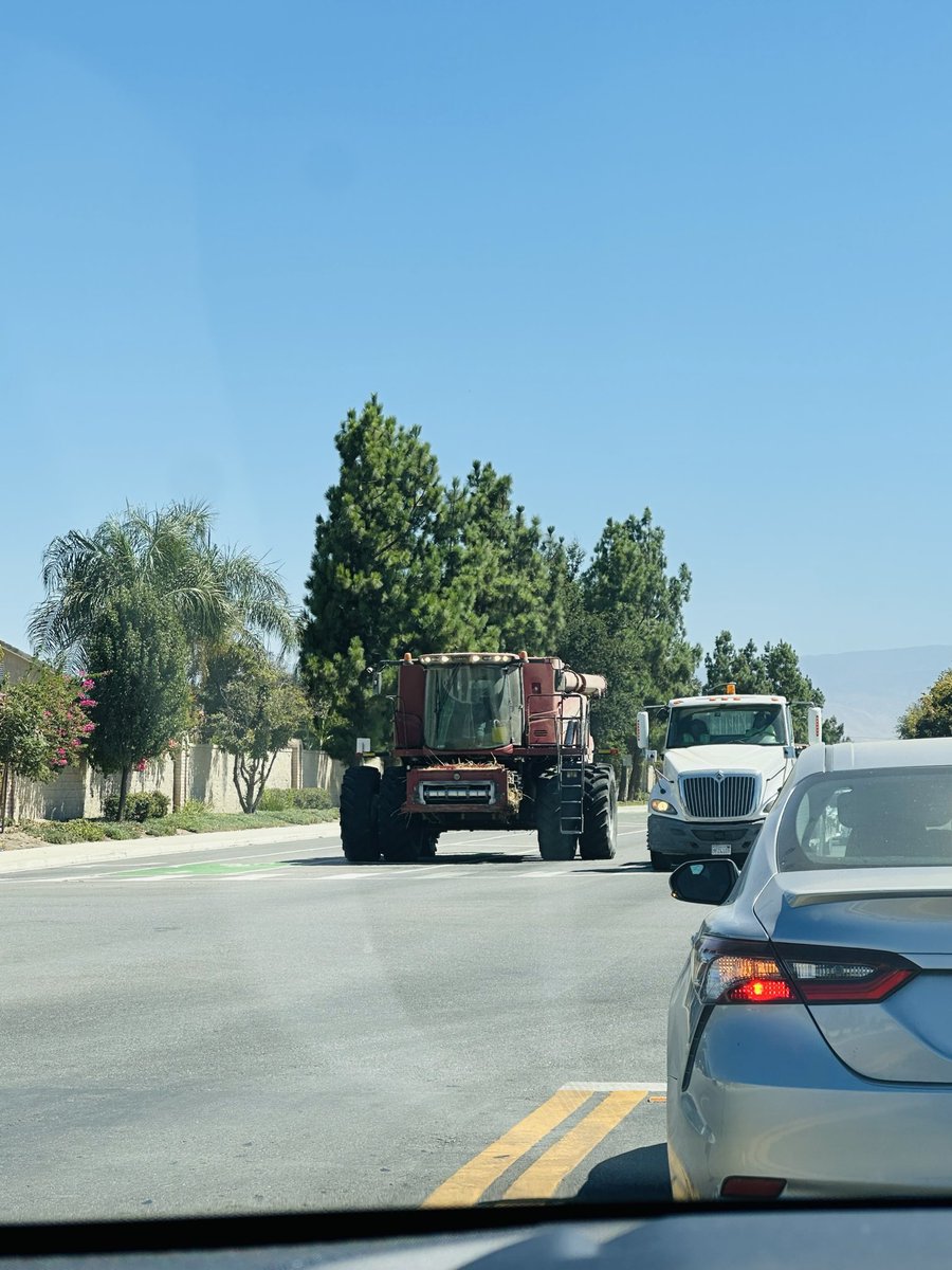 DerrickJohn232's tweet photo. GTA traffic spawning is getting out of hand. https://t.co/IaSXek7JHb