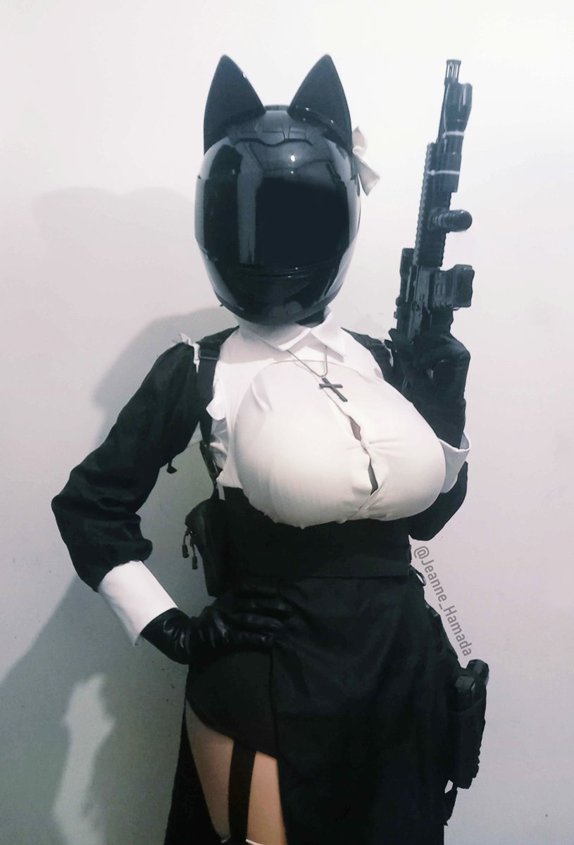 Jeanne_Hamada's tweet photo. Just being a combat nun, with a gun. https://t.co/iqkCxoZzu8
