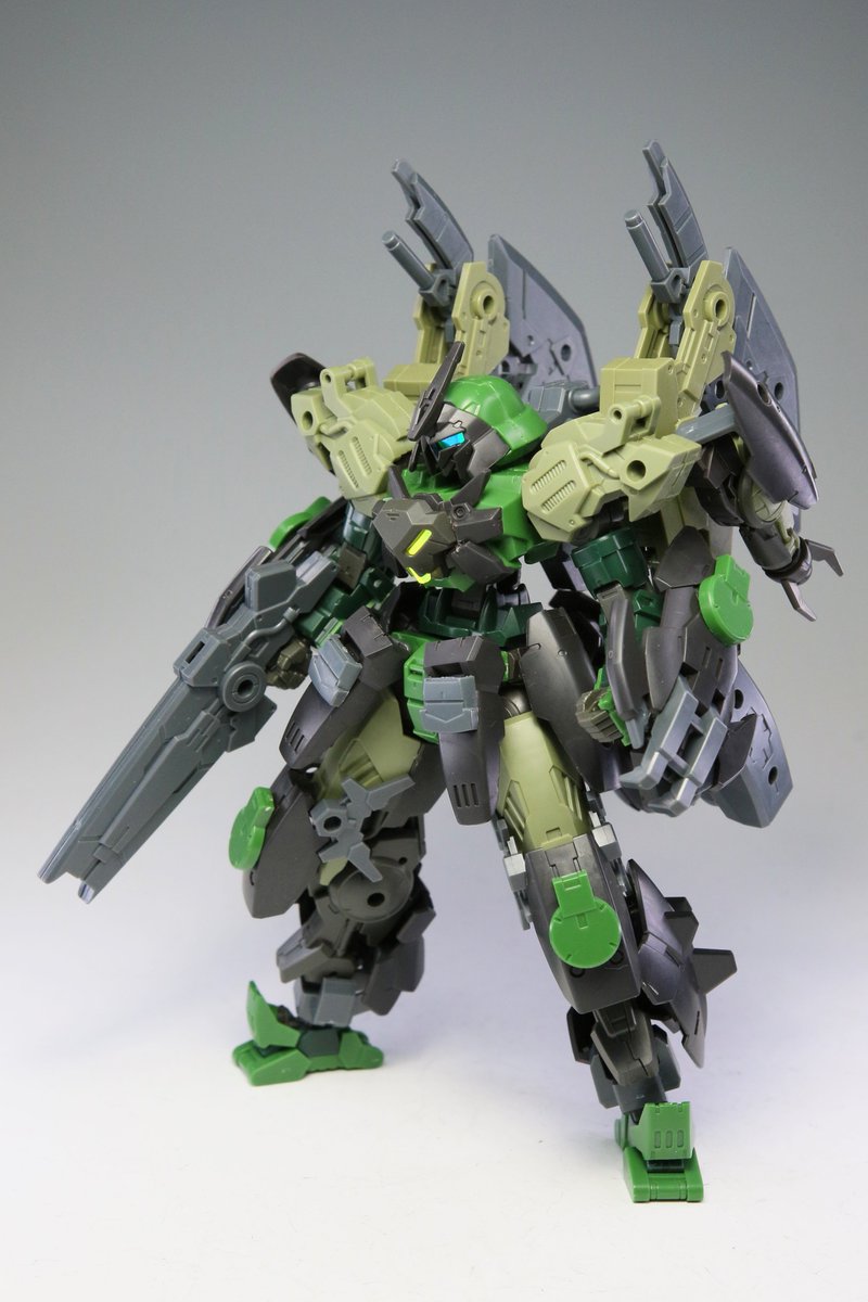 n30RrVbZVRe2qoc's tweet photo. #30MMCM2026
#30MMBF
【ポルタノヴァ次世代試験機】
FAパーツとノヴァルブパーツを組み合わせることで、高出力高機動の両立を目指した試験機

戦闘データ採取のため、森林決戦に投入された https://t.co/xxybg5nUND