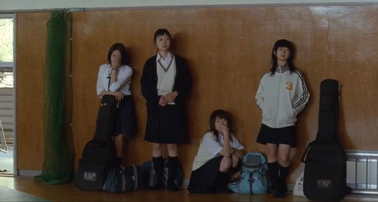freakyfilms0's tweet photo. Linda Linda Linda (2005) https://t.co/wx28sQ70Se