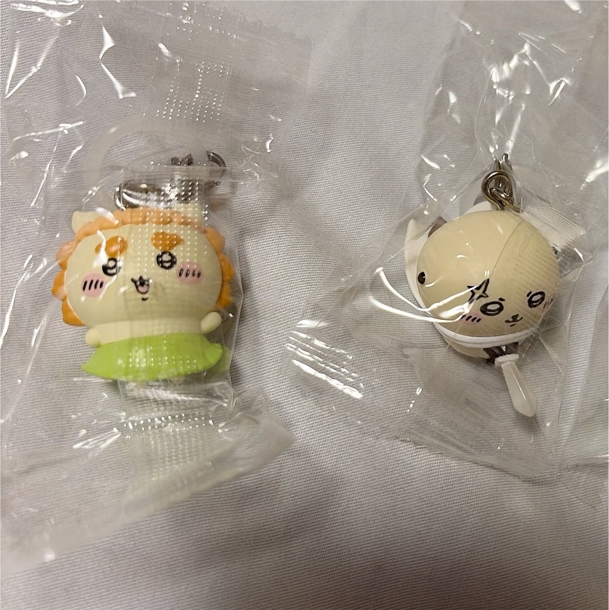 Umoooo_8536's tweet photo. ちいかわ めじるしアクセサリー 入場者特典 映画

譲：シーサー、ラッコ
求：うさぎ、古本屋

都内、埼玉JR駅構内手渡し希望
本日であれば池袋にてお手渡し可能です。
お気軽にお声掛けください。 https://t.co/3BtjMwZ45B