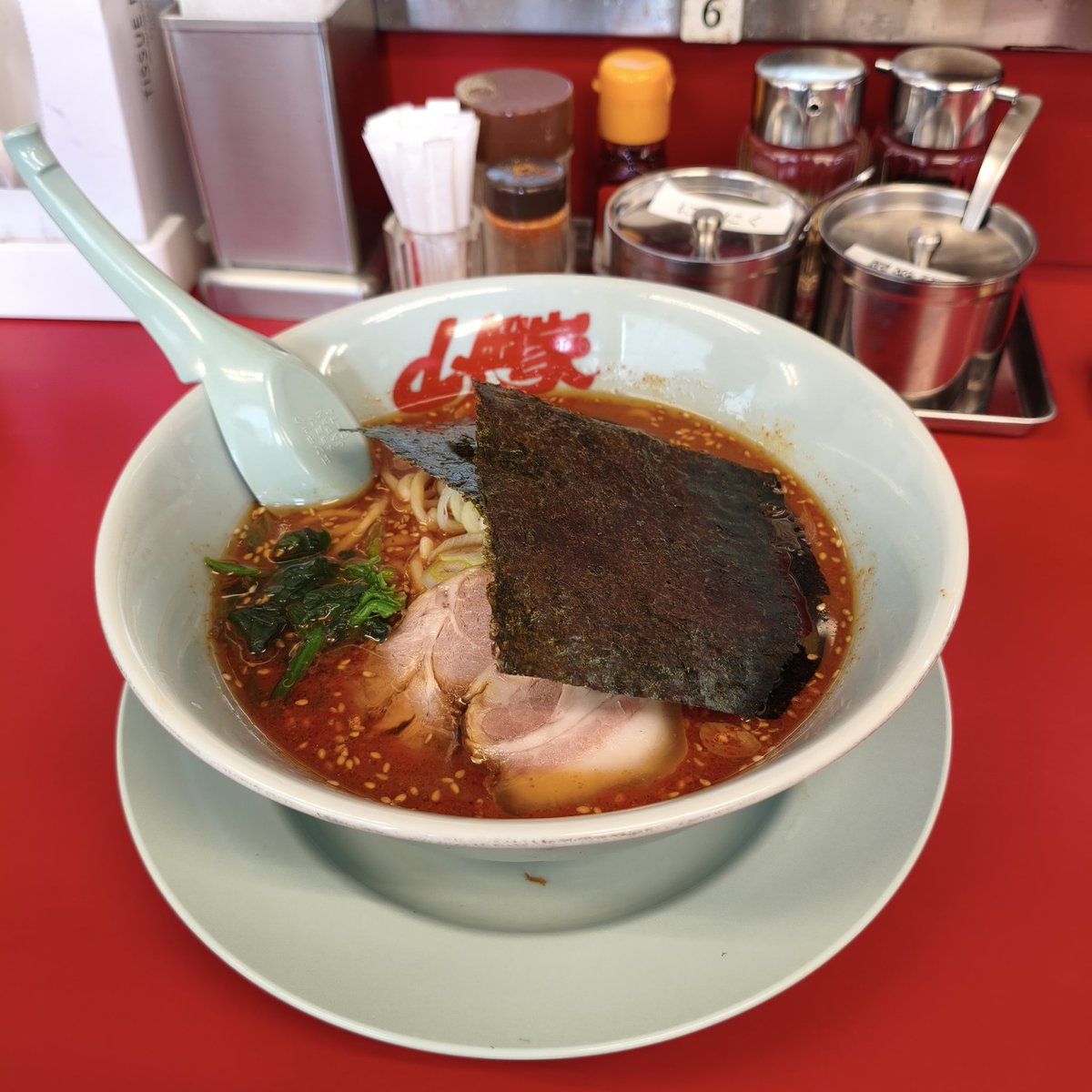 oneowns's tweet photo. 初山岡家！ https://t.co/9cL0agxppn