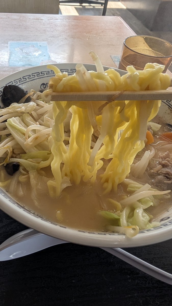 jcahiro's tweet photo. タンメン

もう長崎ちゃんぽん
麺はラーメンの麺やが

美味い https://t.co/8odQFhe9Gj