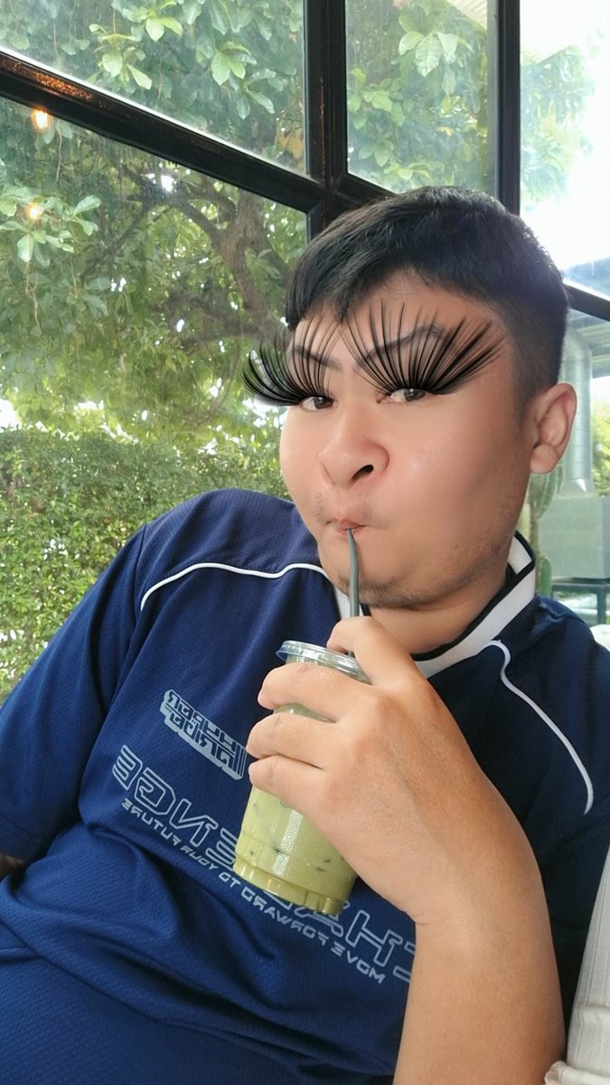 DogMark1995's tweet photo. ระหว่างรอนางแบบแว๊กหมอย ตาโก้งง่วง https://t.co/rHiG7WHX4y