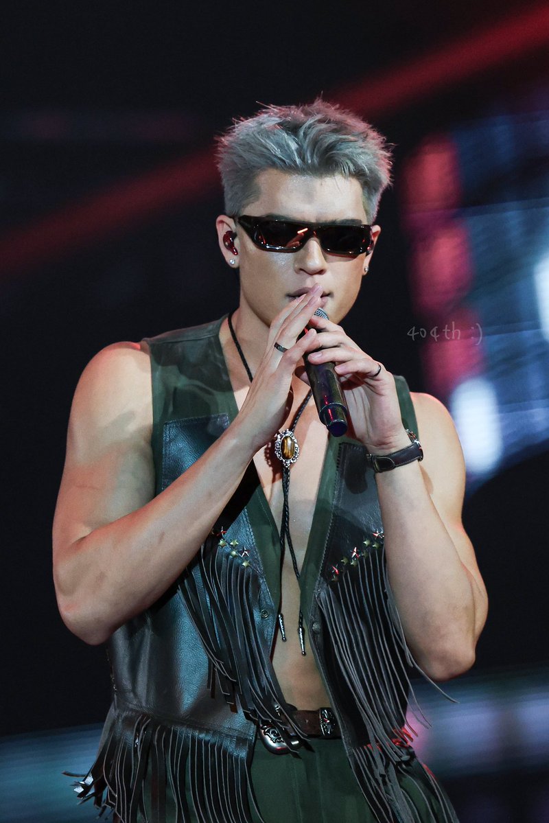 moonmaker404th's tweet photo. Big J in the Jungle

#JossGawinConcert
#JossGawin https://t.co/GZF4HZBpdh