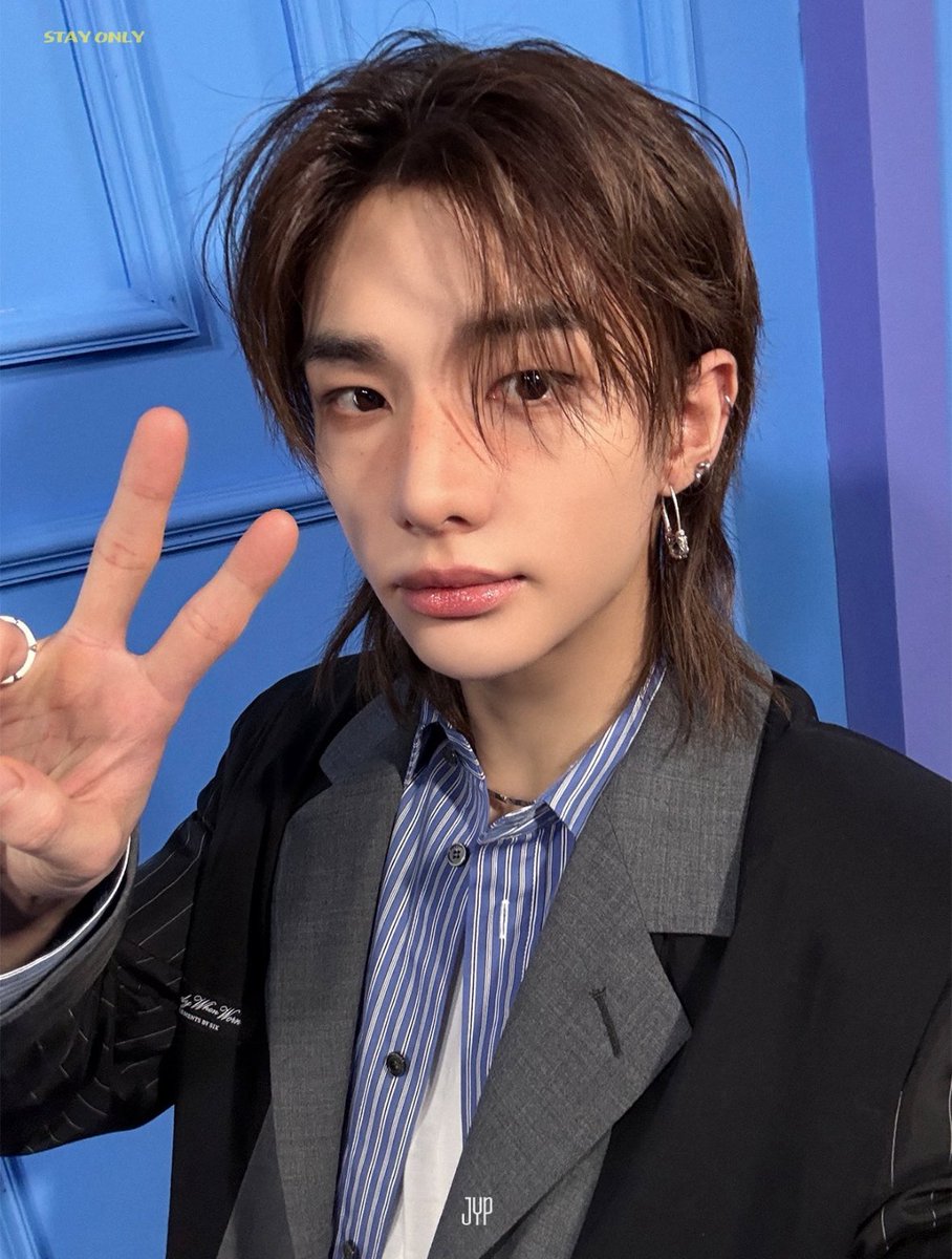 hyunjinpost's tweet photo. fans update https://t.co/2TEkXblMQ6