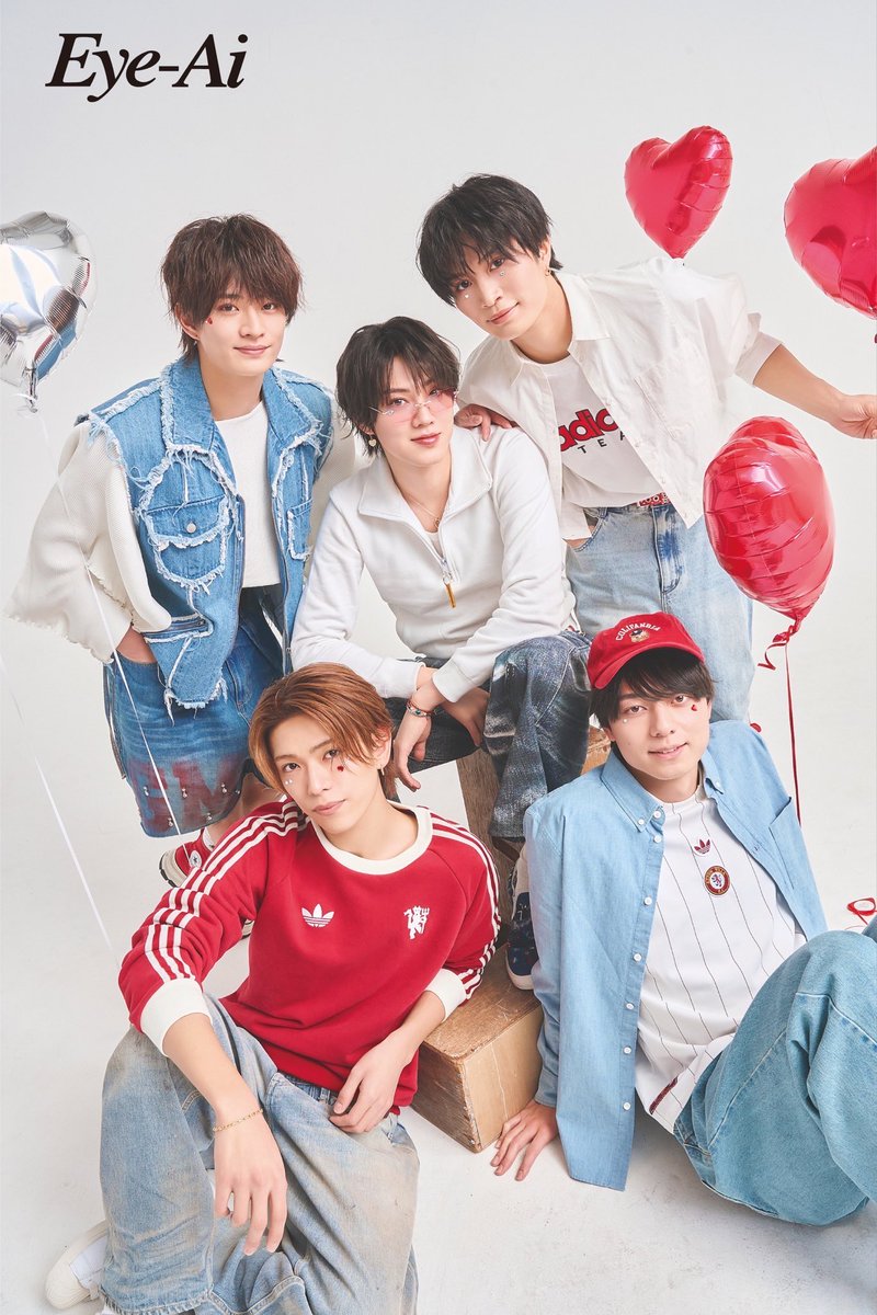 Eye_Ai_official's tweet photo. Eye-Ai #深田竜生＆#黒田光輝 表紙バックナンバーについて多くのお問い合わを誠にありがとうございます。こちらは社内在庫も完売いたしました。昨年発売号のため重版予定もございません。

Amzonなど完売通販も続出しておりますがACEes(浮所飛貴 那須雄登 作間龍斗 深田竜生 佐藤龍我)表紙、黒田光輝表紙のバックナンバーも展開中なので是非そちらをチェックしてください🔽

https://t.co/IupQtMS51q

https://t.co/PloAM6jz6u

#浮所飛貴 &深田竜生表紙号もご予約受付中です🔽

https://t.co/EmlI3gnnoh

https://t.co/1nthdeTxpE

https://t.co/KsxIumXzFm