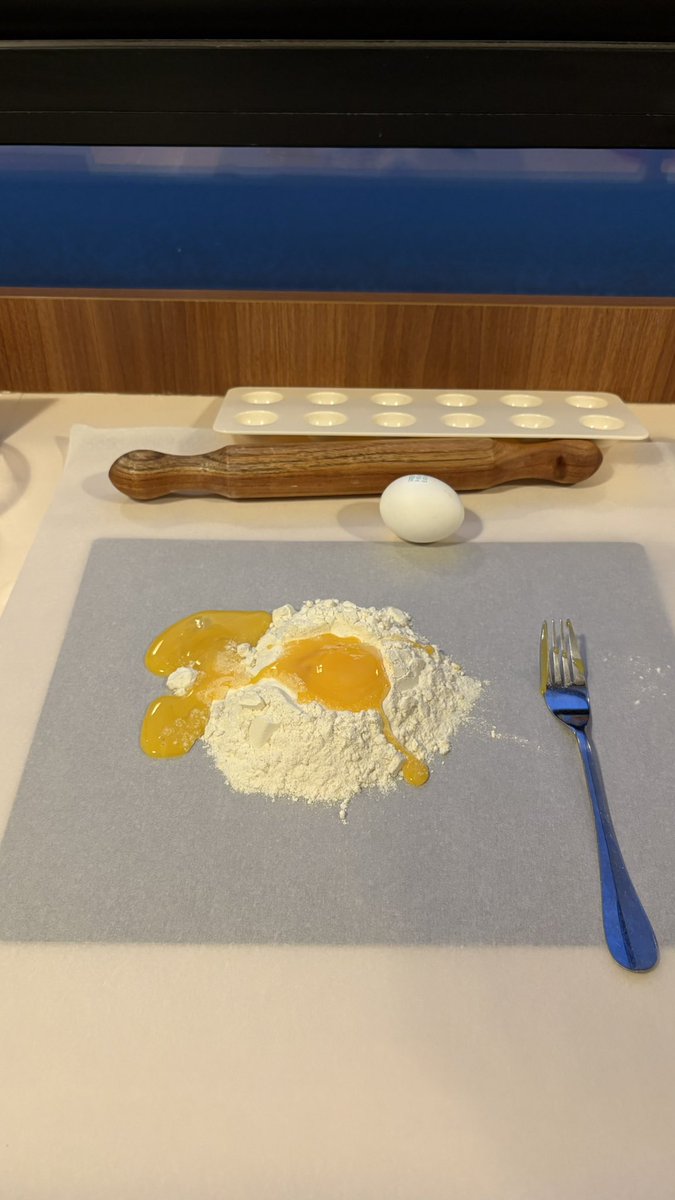 Anoodrr's tweet photo. Yesterday’s date, pasta from scratch 🍝 https://t.co/pQVuLloKye