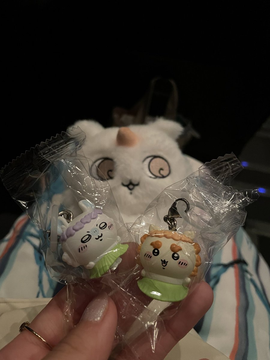 Star64koko's tweet photo. ちいかわめっちゃ良かったー
セイレーンかわいい
モモンガ引けたのも嬉しい。
旦那さんがくれたシーサーちゃんもかわいいなー
漫画読んだのだいぶ前だったから
うっすら記憶だったけど、ベストなタイミングで観れたと思う https://t.co/EMjWEQPCYn