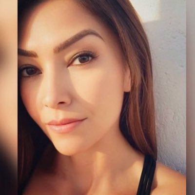 ngela_milius's tweet photo. #NuevaFotoDePerfil https://t.co/vWQ8kw9DsK