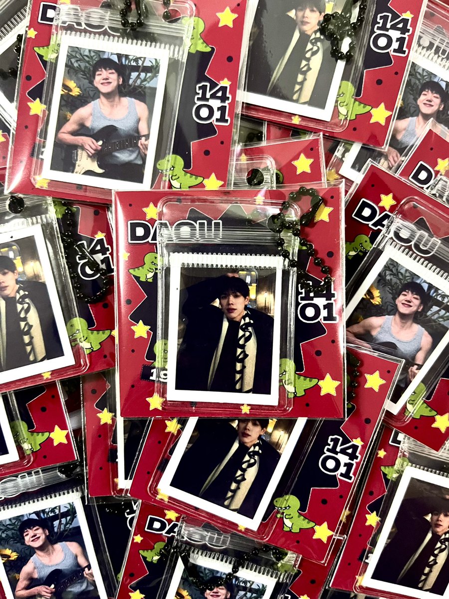 mumulittlesHo's tweet photo. รับทำพวงกุญแจซองไอดี

ชิ้นละ 10 บาท 
( ราคารวมแผ่นรองและโซ่แล้ว )

- ขั้นต่ำ 20 ชิ้น
- ใส่ได้ 2 รูป หน้า- หลัง
- รับออกแบบ

สนใจสั่งซื้อสอบถาม DM มาได้เลยนะคะ 🙇🏻‍♀️

#รับทำพวงกุญแจ #รับทำของแจก #รับทําgiveaway #รับทําของแจกหน้าคอน https://t.co/O2d9N2bp6y