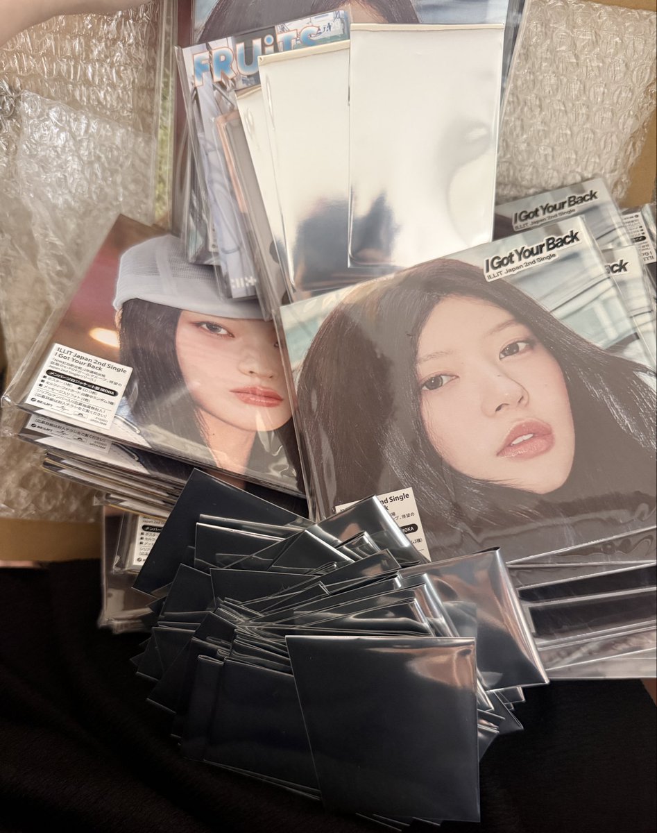 BTS_borahe_m's tweet photo. やばい量届きました、、、
これどうしよ、、、笑 https://t.co/o9XkbaOXLu