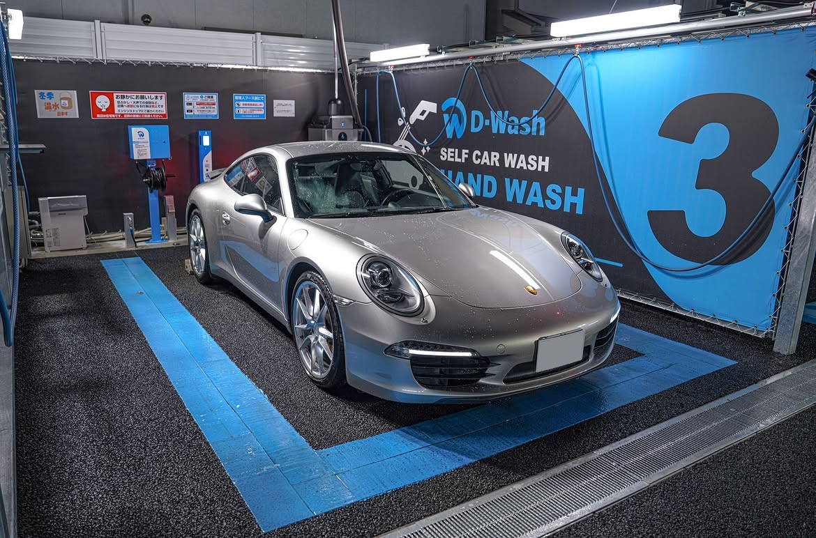 abcdonupdata's tweet photo. 新しいお気に入り洗車スポット発見🚗✨
純水＆温水完備🧼
24時間営業も嬉しい=
綺麗になった愛車を見る時間は最高ですね
#Porsche #911 #洗車 #愛車時間 #カーライフ https://t.co/ZUyPFpFMkI