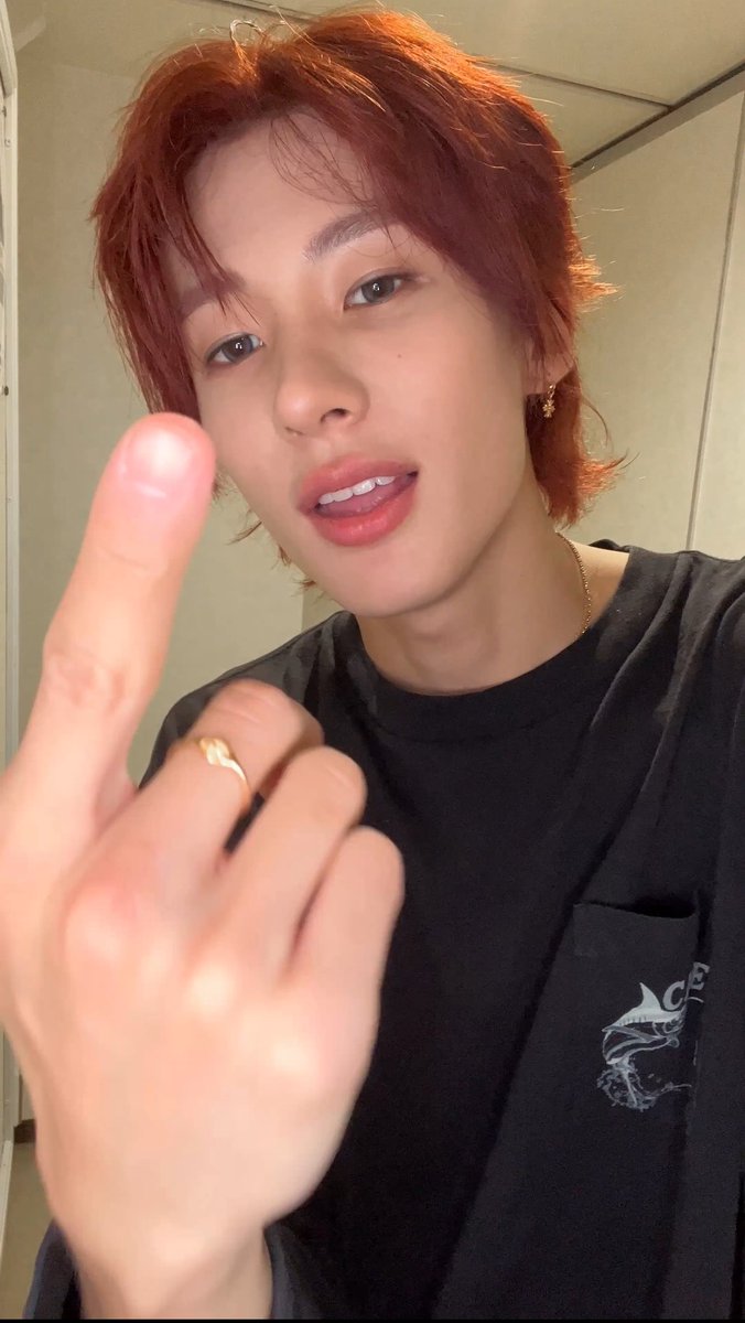 antonisbabo's tweet photo. 뽀뽀 귀신 https://t.co/GleZqp6iCy