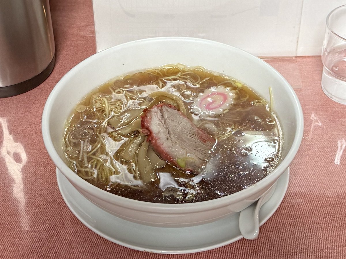 susuru_tv's tweet photo. 岩手屋
チャーハン超うまい https://t.co/GtwTxCQA8Q