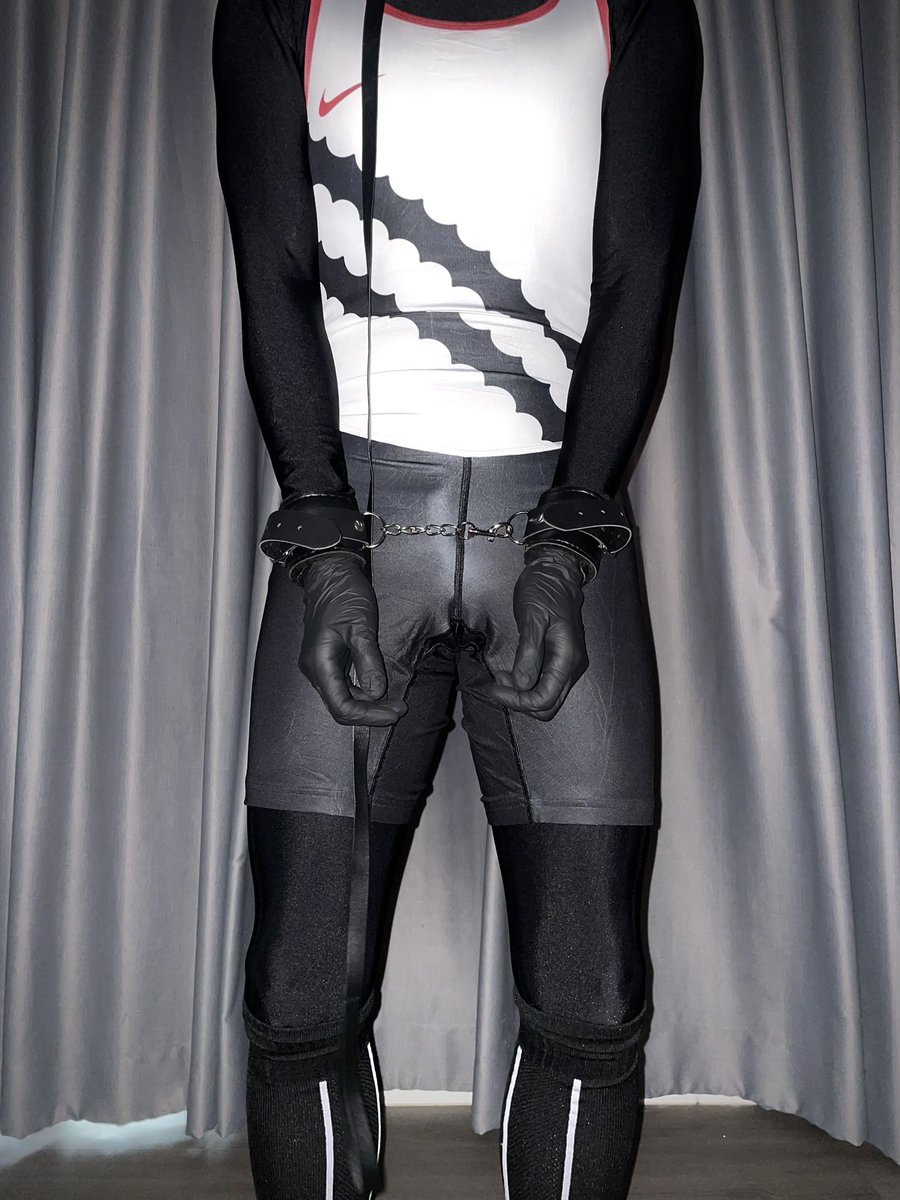spdxboyth244's tweet photo. Can I be your slave dog? Haha🐶🙊😋
#swimming #running #spandex #underwear #lycra #bdsm #outdoor #od #socks #pantyhose #gym #cycling #suit #soccer #football #fetish #nude #naturist #naked #public #onsen #uniform #bondage #goon #popper #kink #versatile #top #slave #dom #master https://t.co/bsKVjdU6Mj