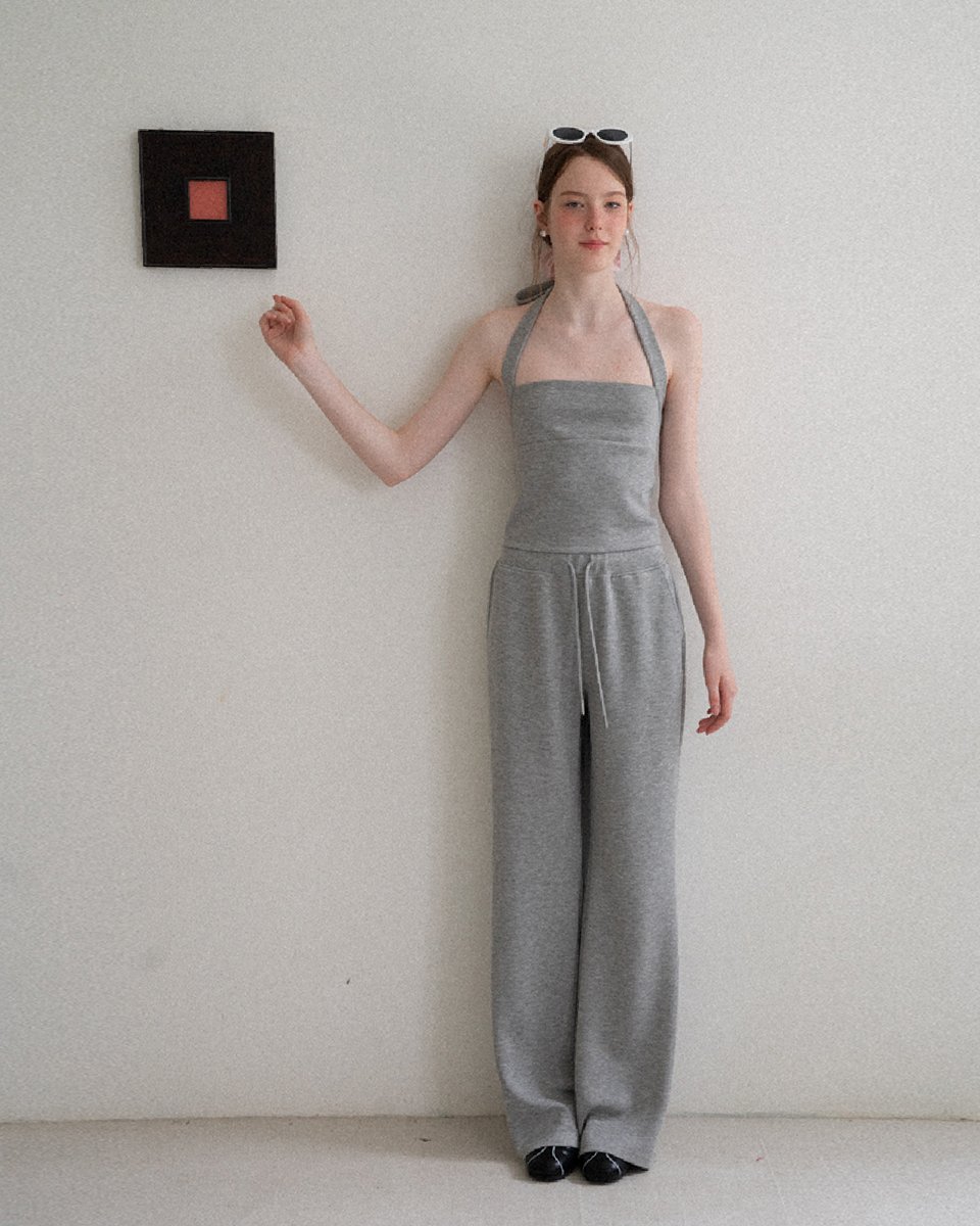 EGGKA_official's tweet photo. Minimal summer  #EGGKA #eggkastyle#summeroutfit#summerfashion#summerstyle#summervibe https://t.co/rSmyfkw8Xg