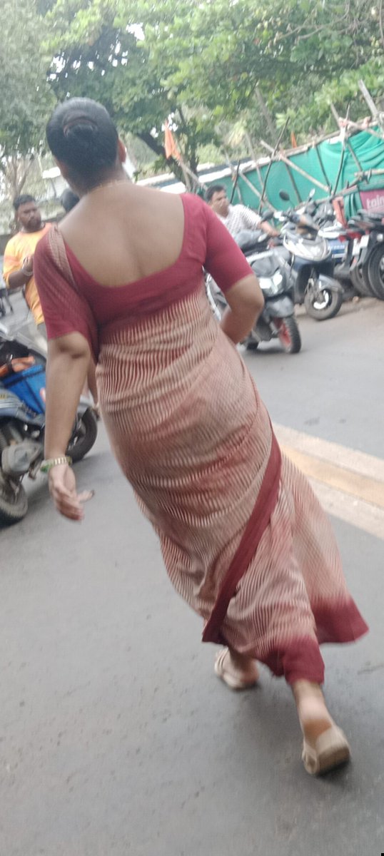 Kumar10270's tweet photo. chaddi kholne ke nahin chaddi hatakar land ghusa ke tab maja lo bhabhi ko https://t.co/bOwWDzhkzn