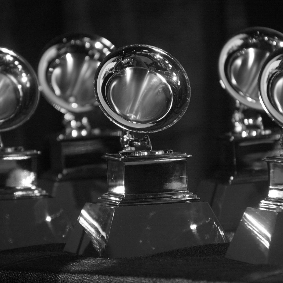 updatecultura's tweet photo. 🚨 EITA! BTS decide NÃO submeter seus projetos ao Grammy:

“Decidimos não inscrever nosso trabalho no Grammy este ano. Esperamos que a música possa ser ouvida e amada pelo que ela é, e não separada por região ou idioma. Agradecemos ao ARMY e a todos que sempre caminham ao nosso lado.”