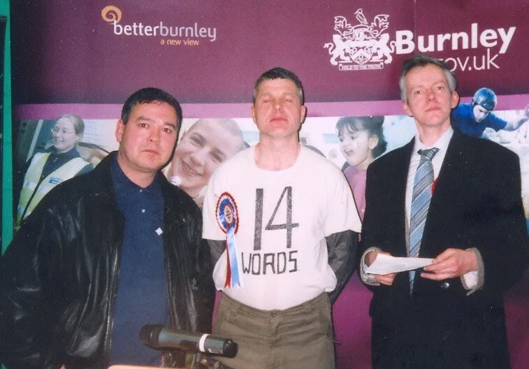 hopenothate's tweet photo. Former BNP activists Gary Topping and Steve Smith have also appeared alongside Restore candidate Marlon West.  Topping later became Patriotic Alternative’s Lancashire contact. Smith has a past in the National Front and was jailed for electoral fraud. https://t.co/vau292uBvN