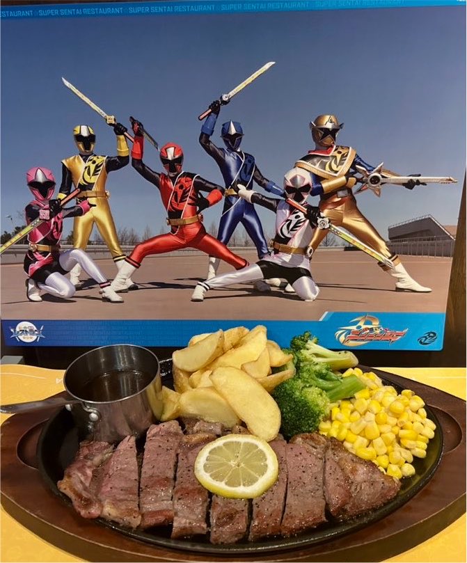 S_Sentai_Rest's tweet photo. 手裏剣戦隊ニンニンジャーメニューより

⭐️キンジ特製　朝食ステーキ🥩
11話に登場したキンジ特製のステーキ。
朝ごはんが、できてぇおりやす。

忍びなれどもパーリナイッ！

#ニンニンジャー 
#手裏剣戦隊ニンニンジャー 

本日お席に余裕がございます。
当日のご利用も可能です。
ご来店お待ちしております！

ご予約はこちらから！
https://t.co/azY3cXXFWh