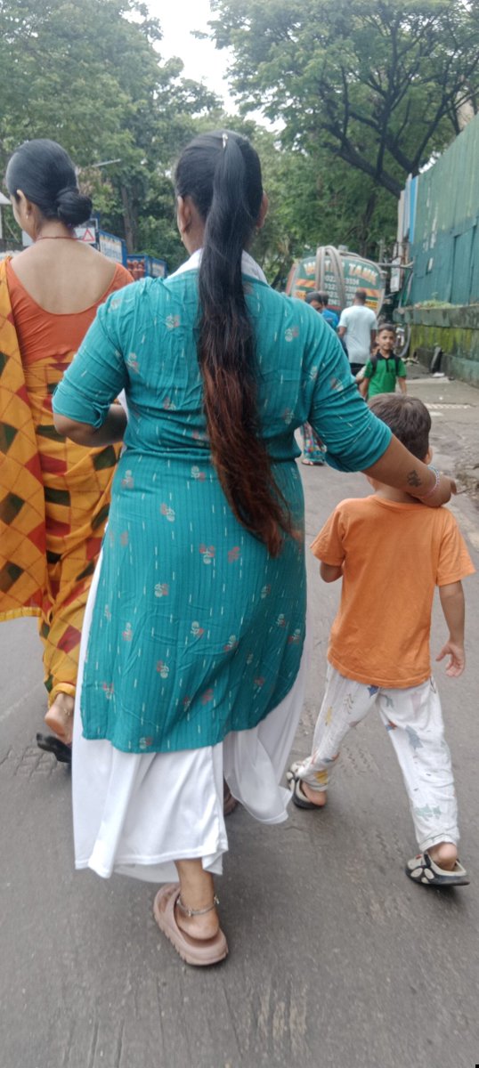 Kumar10270's tweet photo. up wali bhabhi hai Gand mein land jabardasti leti Hai khud Se https://t.co/02CxRQDvl8