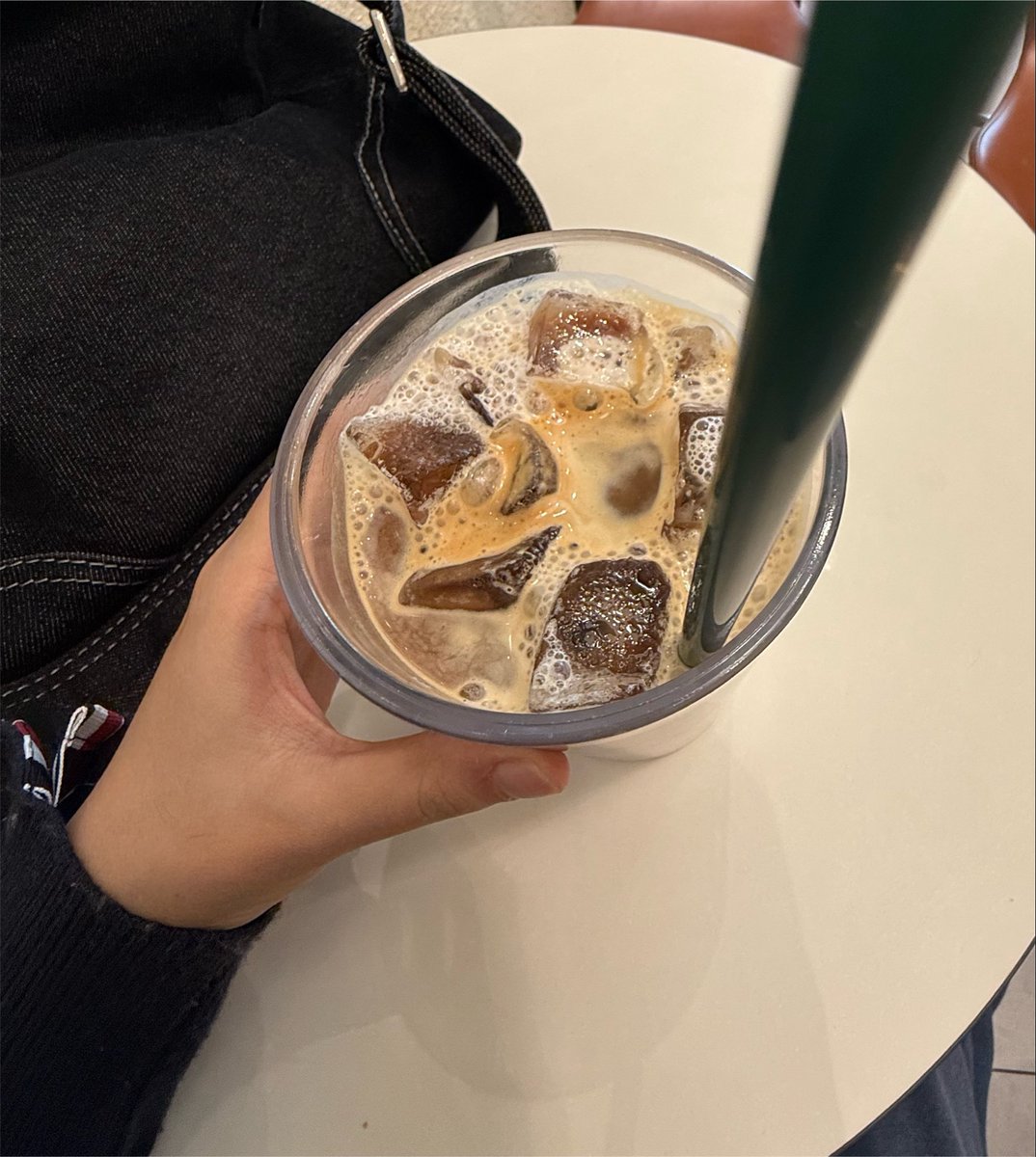빛빛 tweet media