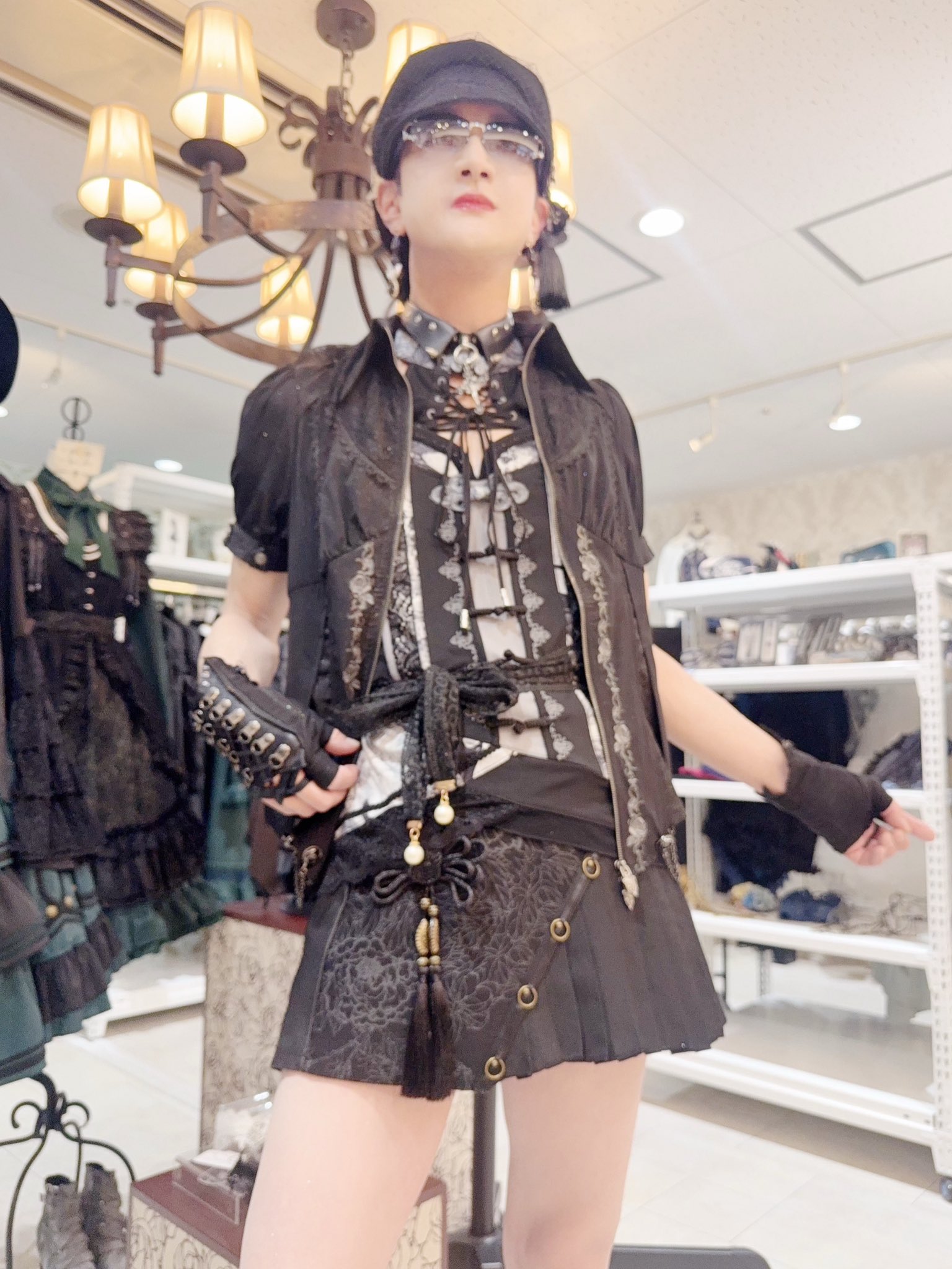 OzzOneste ヤエチカ店🐝 على X: 