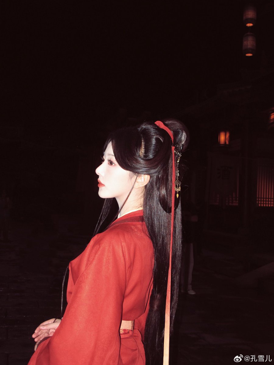 xueerr_'s tweet photo. Getting to play a role alongside with Meng Zi Yi jie once again. 

Filming of #EmpressReborn《将门独后》has officially ended for Shen Yue. 
A graceful and gentle young lady, accomplished in the four scholarly arts of the qin, weiqi, calligraphy and painting. https://t.co/kkVjydP6Yl