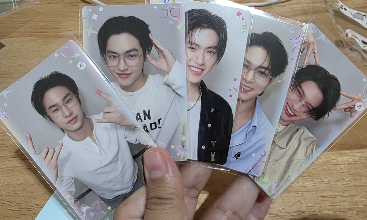 __kjz__'s tweet photo. หารการ์ด แล้วก็ซื้อคอลเก่ามาด้วย
ส่งไว แม่ค้าพูดจาดี น่ารัก แพ็คมาดี มีของแถมเล็กๆน้อยๆมาให้ด้วย 💖
#NFSrw https://t.co/tjH9vsYTSa