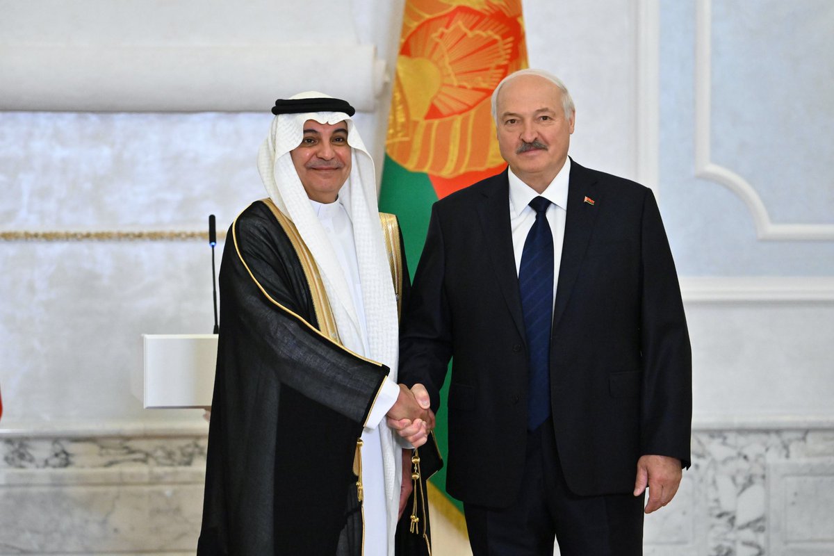 KSAembassy_RUS's tweet photo. قدَّم سعادة السفير/ سامي السدحان أوراق اعتماده سفيرًا فوق العادة ومفوض لخادم الحرمين الشريفين لدى جمهورية بيلاروس إلى فخامة الرئيس/ ألكسندر لوكاشينكو في القصر الرئاسي في العاصمة مينسك اليوم الثلاثاء ٢٨ يوليو ٢٠٢٦م. https://t.co/fjRk02Sk3B