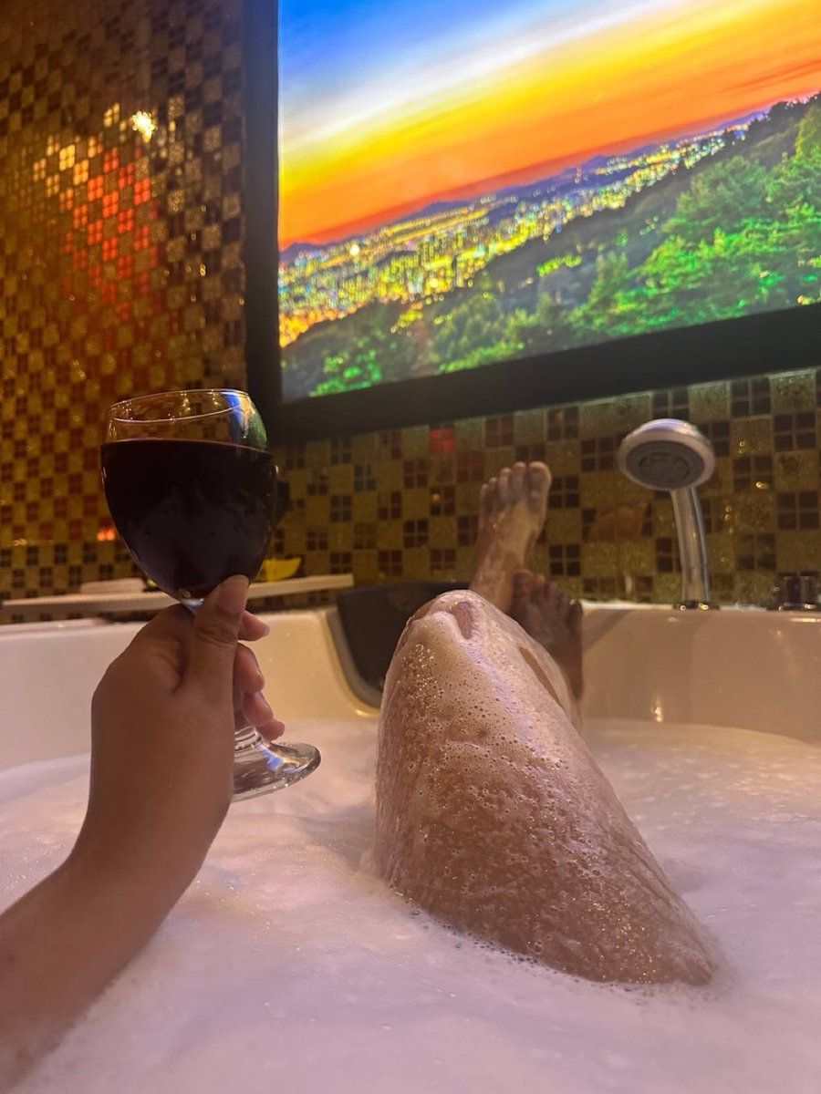 Send2yuk1i's tweet photo. Spa day with me. 💅

I’m in the jacuzzi, sipping wine, getting pampered — exactly where I belong. Meanwhile, you’re working full-time for the privilege of keeping me spoiled.

Reimburse me properly on throne. 

Good paypigs don’t need reminders. https://t.co/6df7pBUbUY