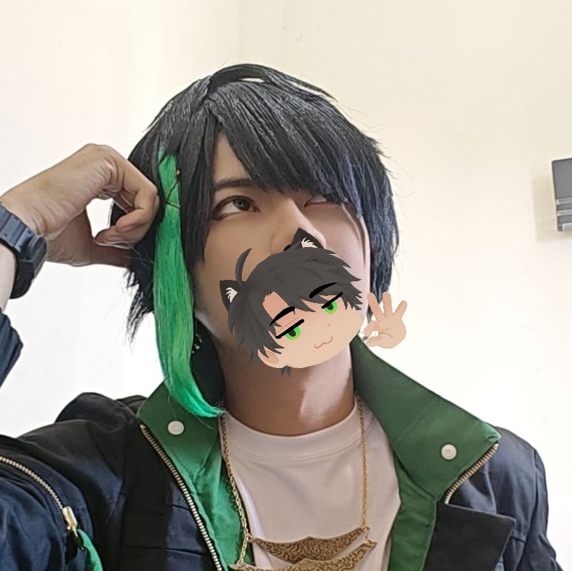 DeruTembongini's tweet photo. Vtuber vs IRL
kapan debus? pan kapan, malas https://t.co/c2OrUBNJ1U