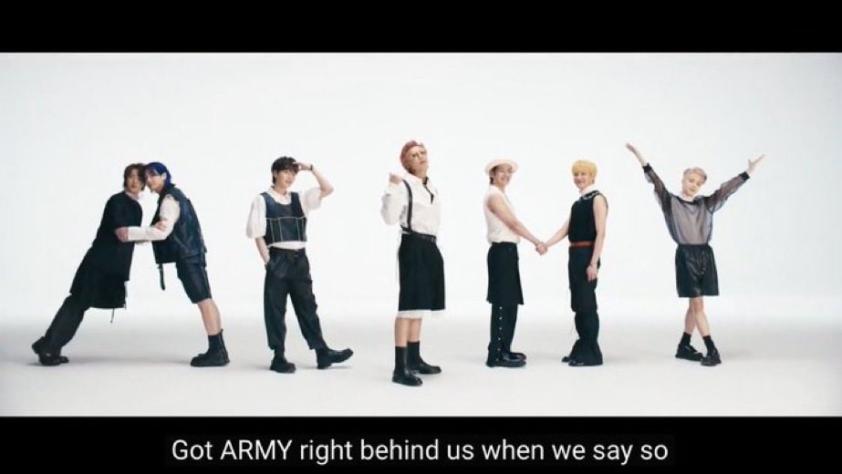 PaintGold's tweet photo. #WeStandWithBTS https://t.co/qP6VxQdIzK