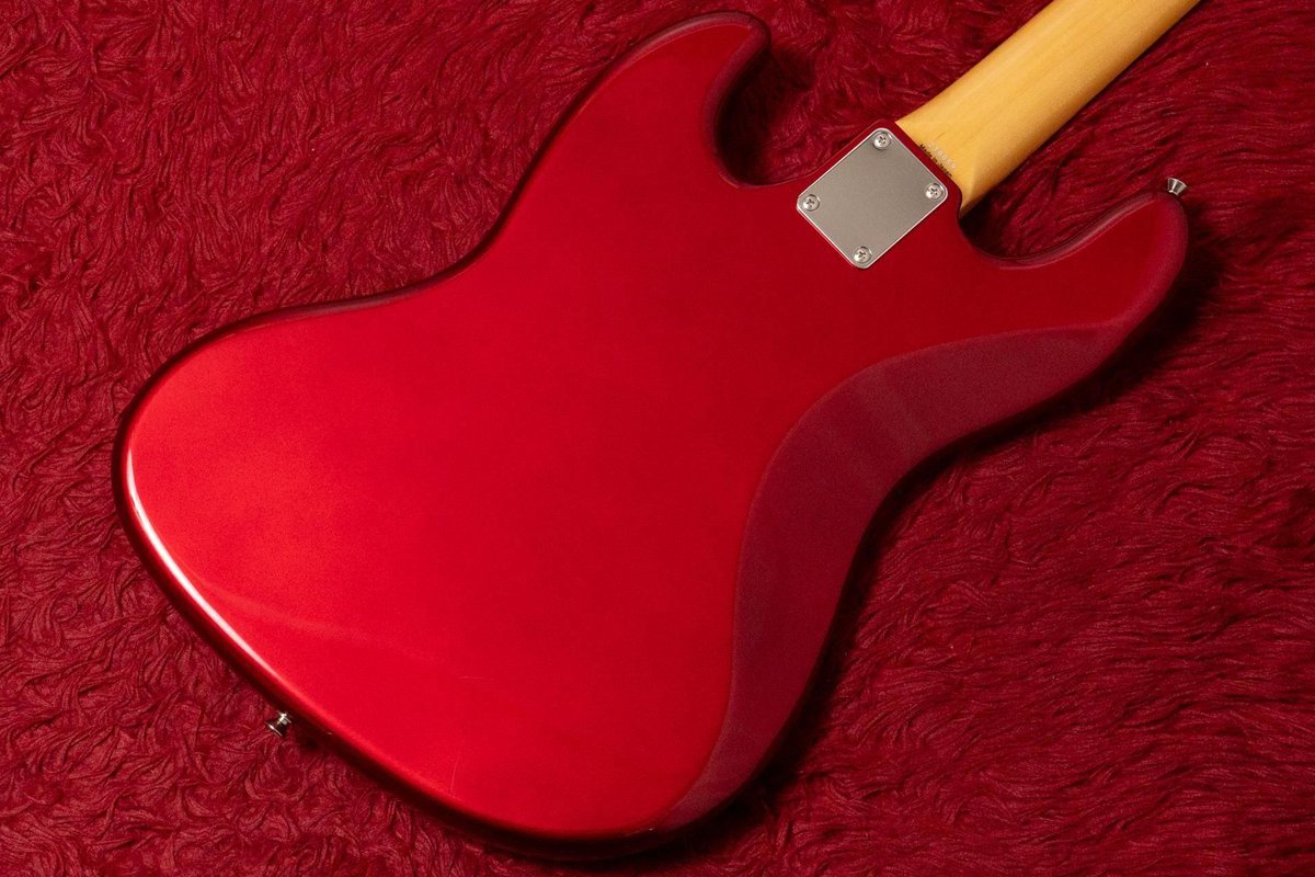kaitorigeek's tweet photo. Tokai / AJB 114 

買取いたしました!

ジャパンビンテージの代表格・Tokaiの60年代トラディショナルJB。Alder&amp;Rosewood。豊かなミドルレンジと高いプレイアビリティを兼ね備えたオールマイティな一本。

↓LINEから簡単見積もり
https://t.co/8n3aOIOpVR https://t.co/bj8pVBBe54