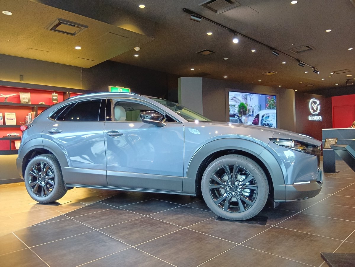 _mike3156's tweet photo. CX-30 25 Air Edition①
ブランドスペース大阪で今日から展示の　CX-30 25 Air Edition
見てきました!
#cx30　#withMazda https://t.co/JaDbfI57QG
