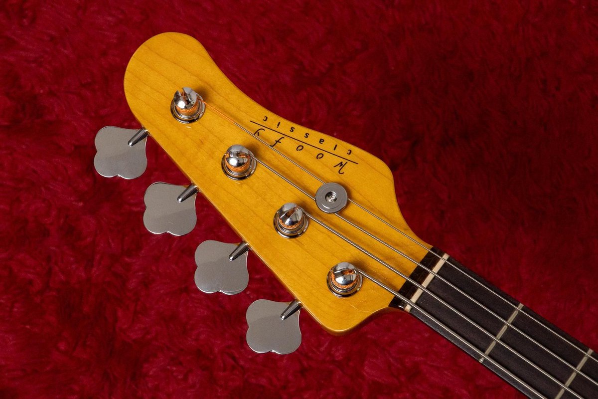 kaitorigeek's tweet photo. woofy basses / Classic series P Bass 4 

買取いたしました!

本格的なヴィンテージレプリカ。Alder&amp;Rosewood&amp;Maple。充実した低音と豊かな中音、ヴィンテージライクなサウンド。初心者から熟練者まで活躍できる高品質な一本。

↓LINEから簡単見積もり
https://t.co/8n3aOIOXLp https://t.co/zjOHZxwZdQ