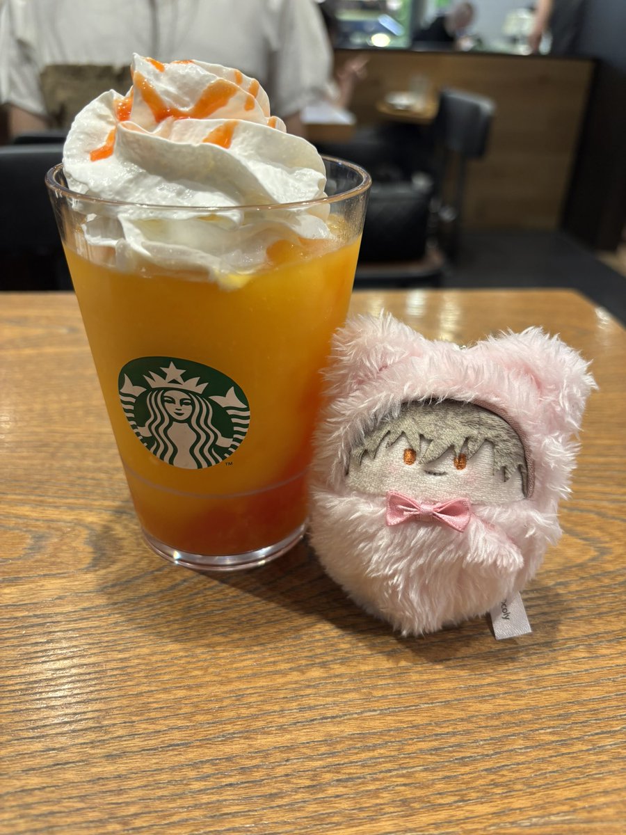 aply180's tweet photo. スタバ！ https://t.co/MK6MylJ3Eu