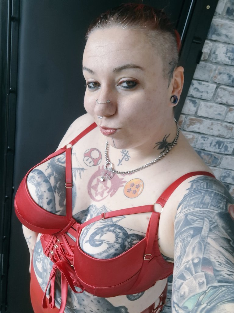 GoddessKikka_J's tweet photo. Loads of full length clips on my onlyfans and 2 more drop weekly 

Go join now! https://t.co/AX9kst38Cd