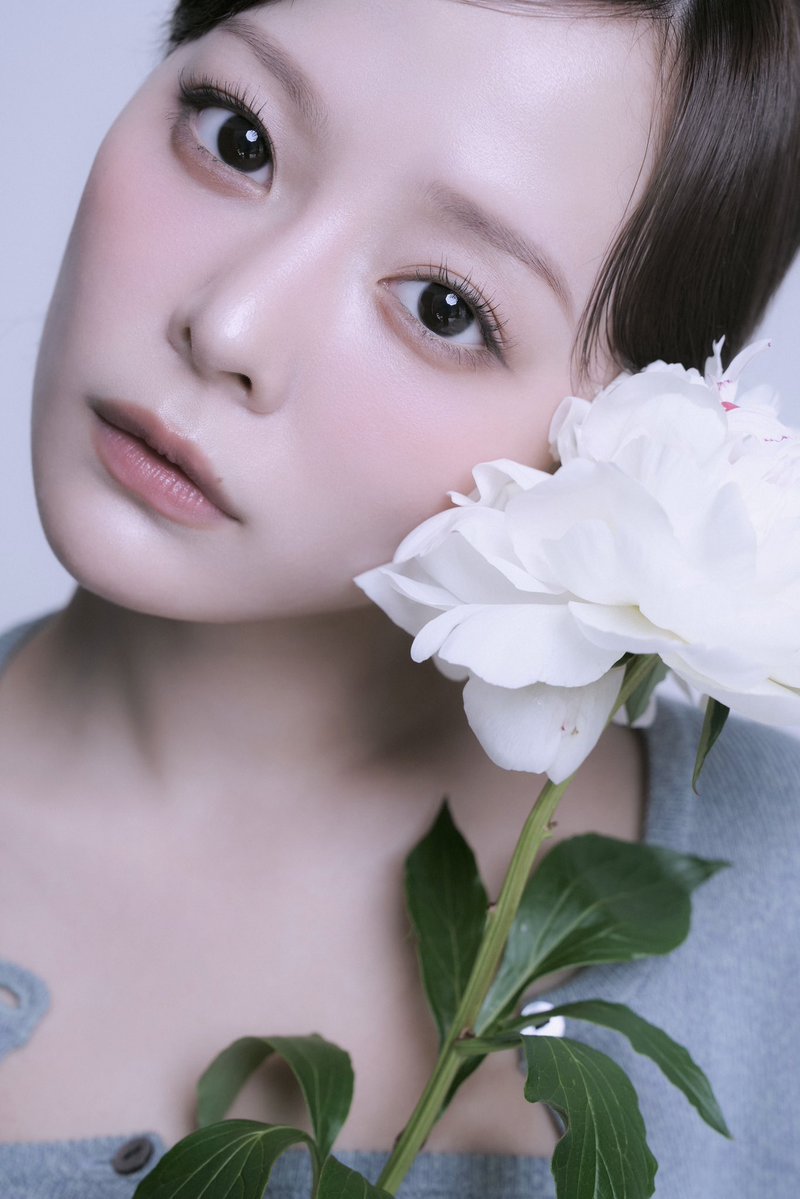 _shuntosato's tweet photo. 企画、撮影をしているICHIRIN。
齊藤なぎささんにご出演いただきました。
お顔の可愛らしさは前提として、今回はあえて可愛すぎない落とし所をテーマに、新しいなぎささんを切り取ってみました。
ぜひご覧いただけたら嬉しいです！

@saito_nagisa 

#齊藤なぎさ #ICHIRIN https://t.co/gNCP2MGEvp